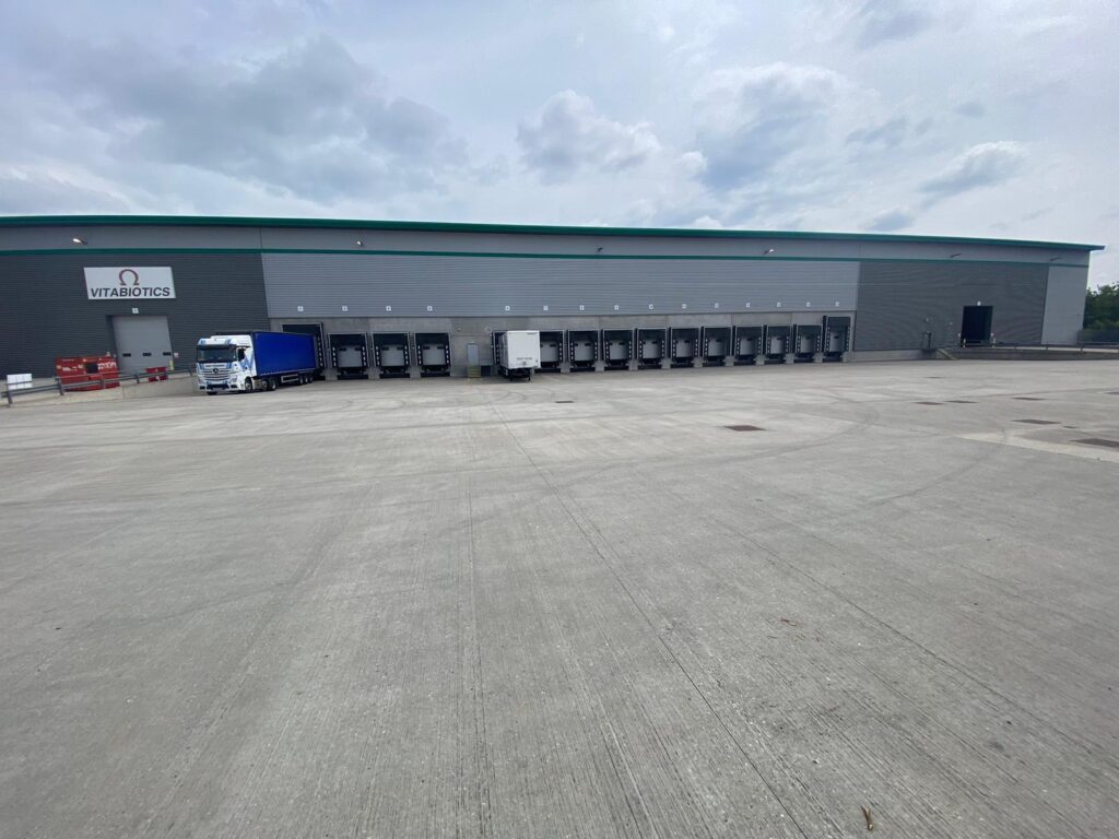 Commercial Yard Cleaning
