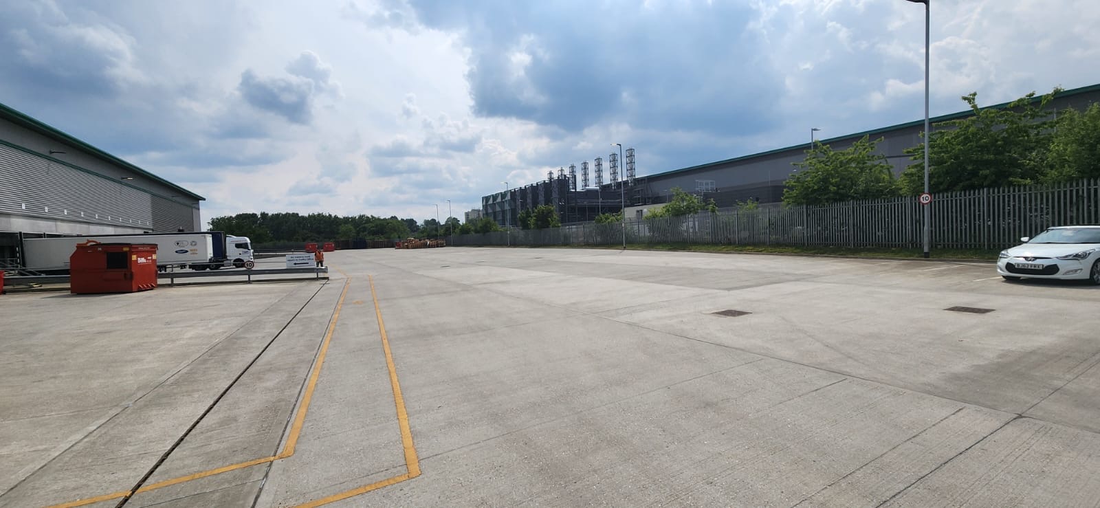 Commercial Yard Cleaning