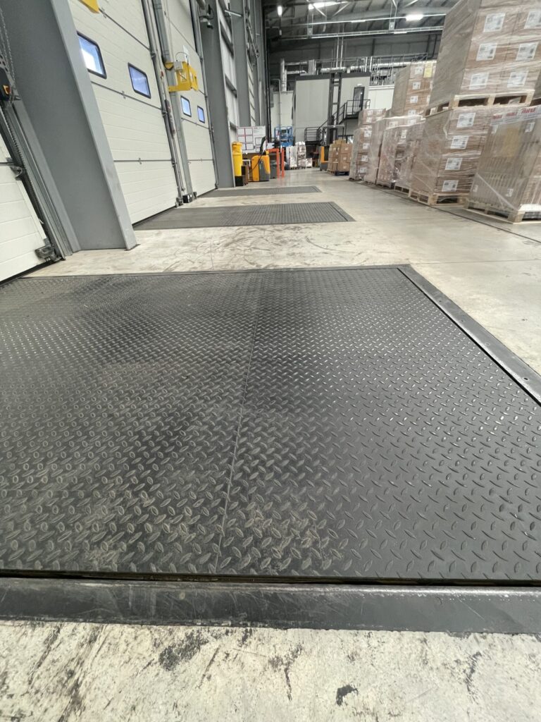 Distribution Centre Floor Cleaning