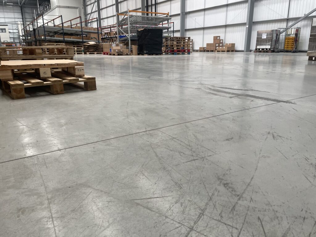 Distribution Centre Floor Cleaning